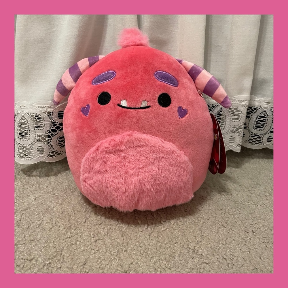 ❗️NEW❗️Mont The Valentines Monster Squishmallow